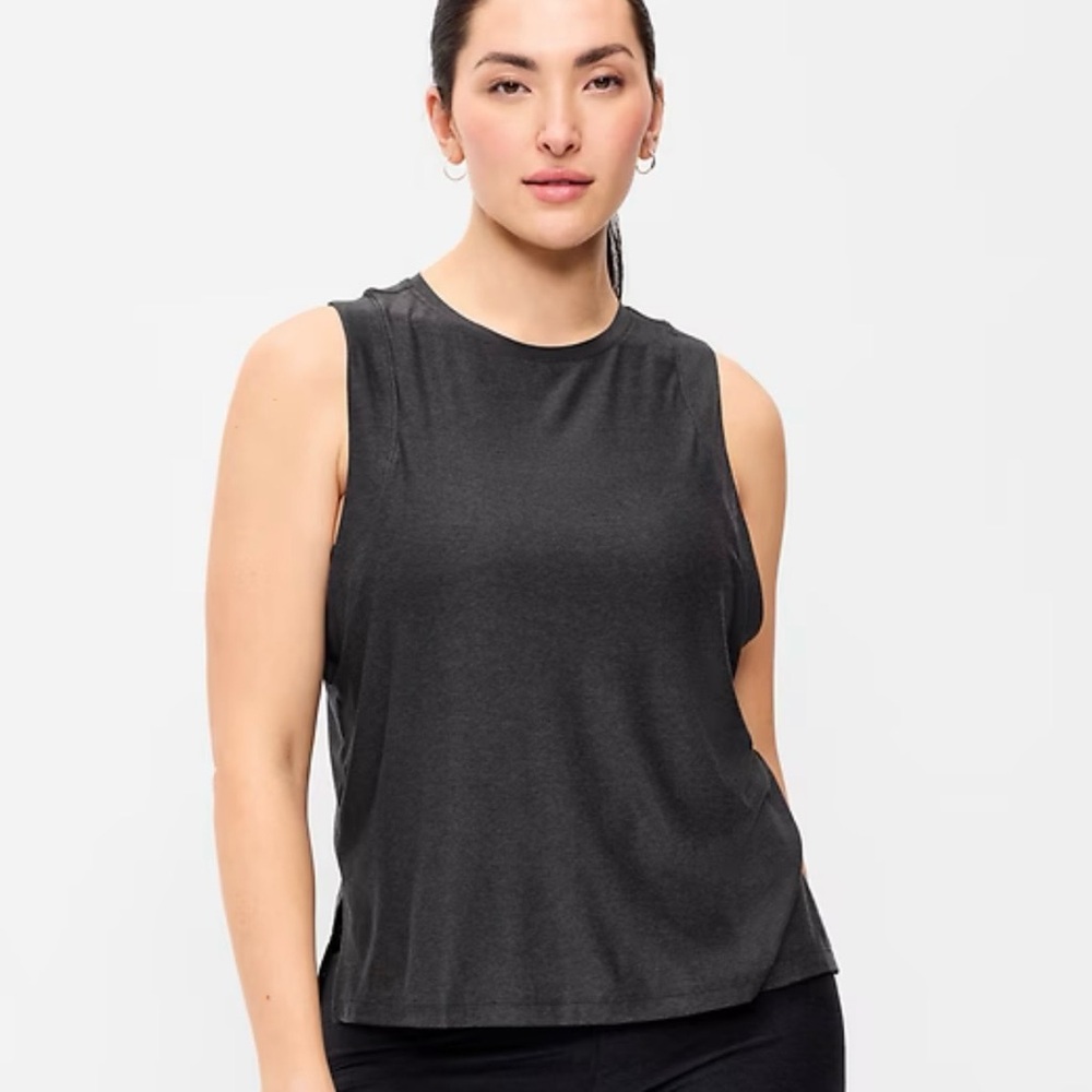 NWT Old Navy Women’s CloudMotion Tank Top Charcoal Size Large Go-Dry Sleeveless